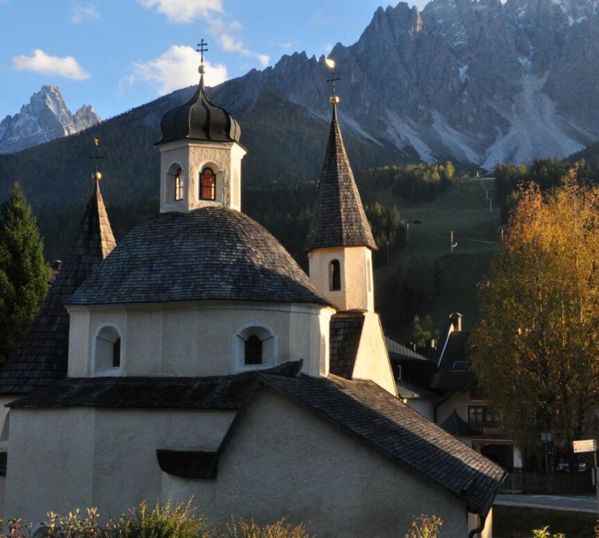 4=3 Colorful autumn in San Candido